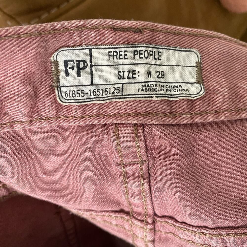 Free people sz 29 burgundy distressed, cut off Jean shorts‎ NWOT - Picture 8 of 9